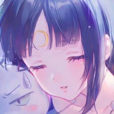 女演员表演时裙子被火焰引燃